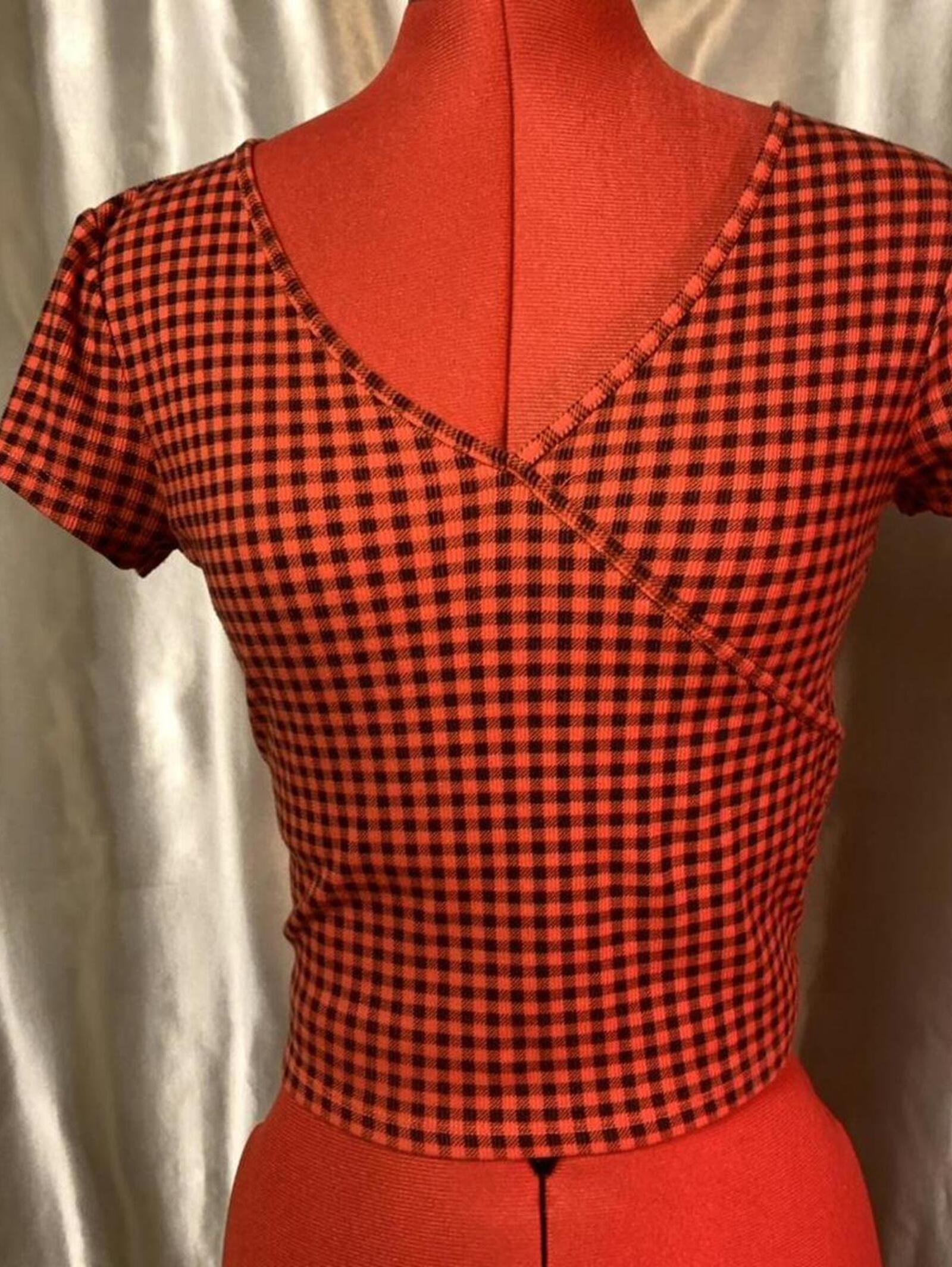 Arizona Brand Small Plaid Crop-Top.